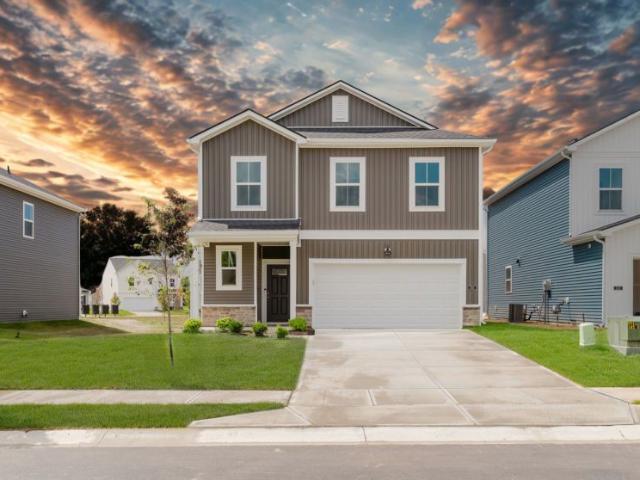House for sale in Whitestown, Indiana