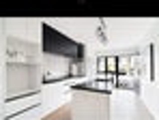 Townhouse for sale in Oratia