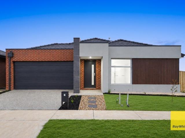 House for sale in Armstrong Creek, Geelong