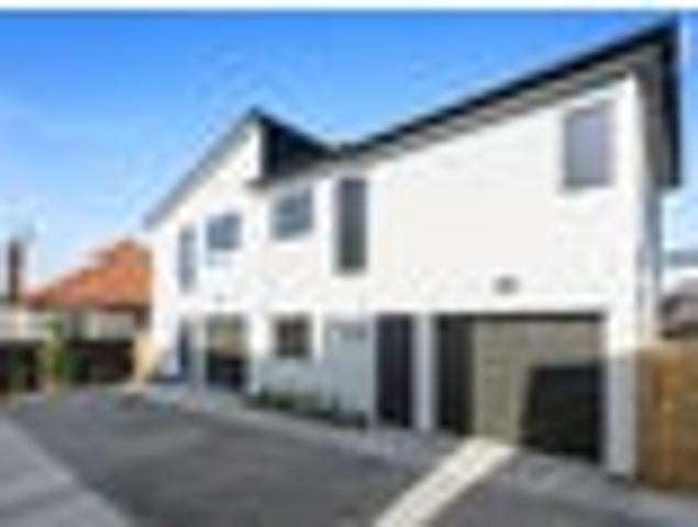 House for sale in Hillsborough