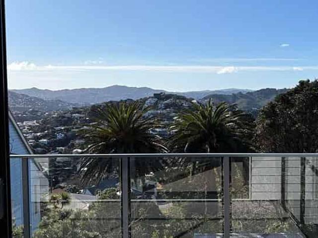 Townhouse for rent in Beacon Hill, Wellington