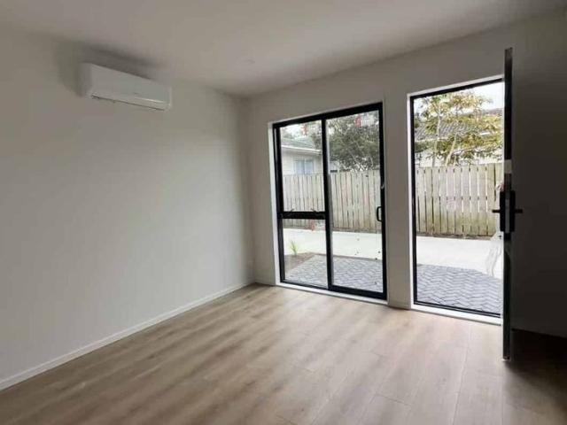 Townhouse for rent in Owhata