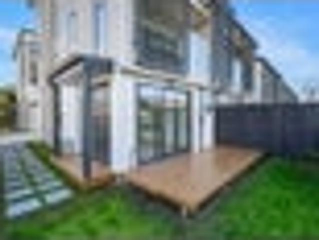 Townhouse for sale in Lincoln, Henderson-Massey