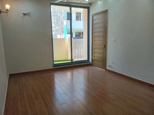 House for sale in ڈی-12 مركز, اسلام آباد