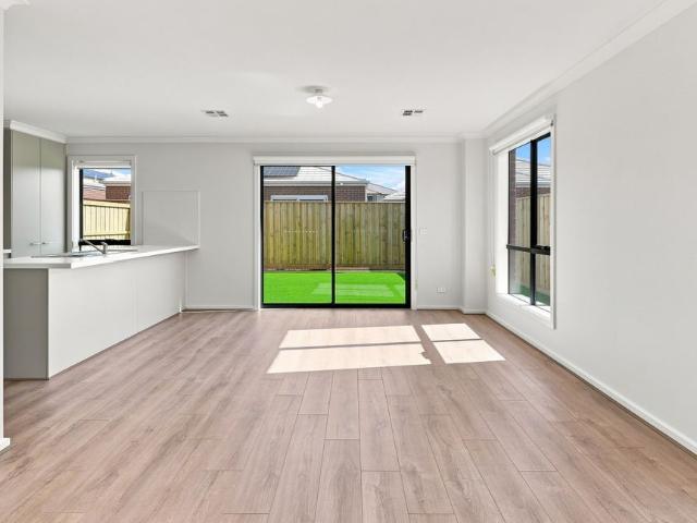 House for rent in Riverwalk, Melbourne