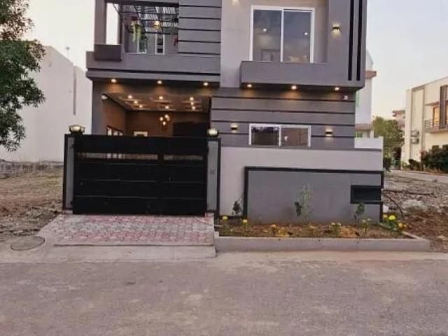 House for sale in Jhelum