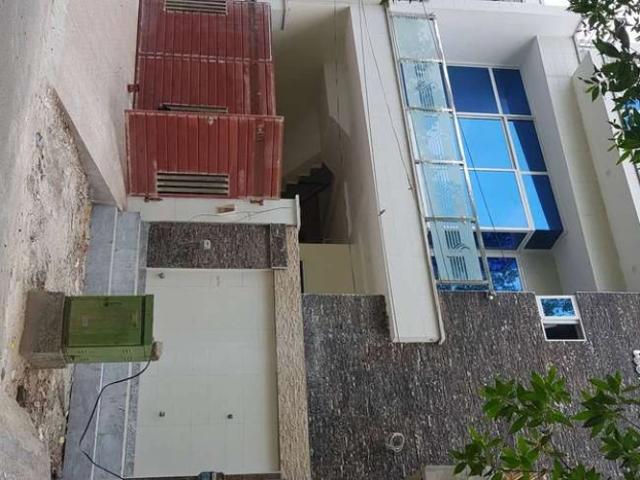 House for sale in Faisalabad, Islamabad Capital Territory