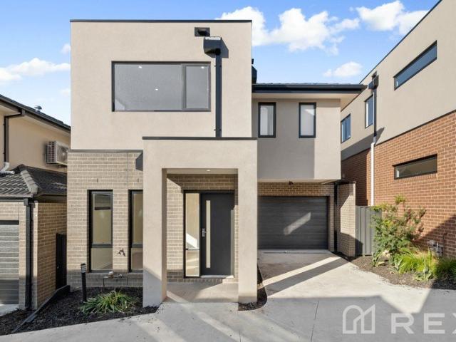 Townhouse for sale in Camerons Creek, Victoria