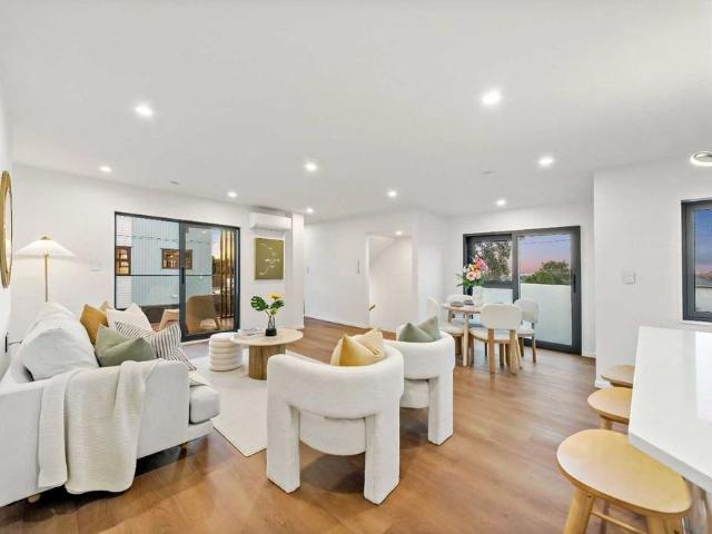 Townhouse for rent in Aotea Arts Quarter, Auckland