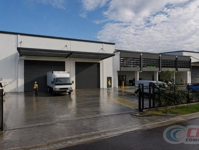 Warehouse for rent in Toombul, Queensland
