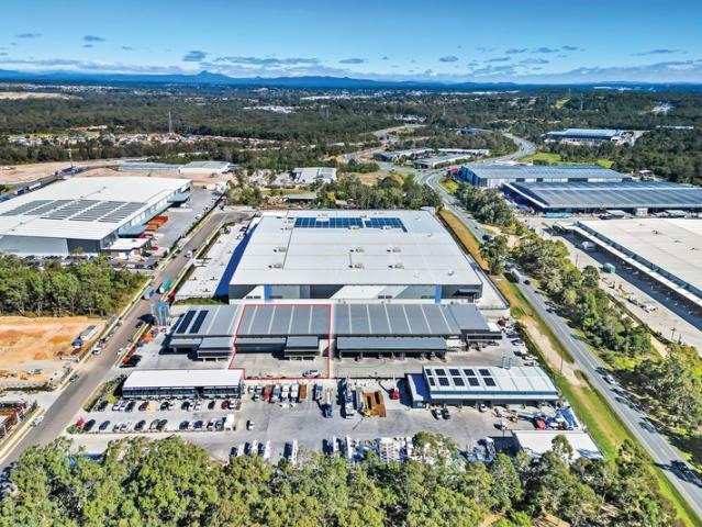 Warehouse for rent in Toombul, Queensland