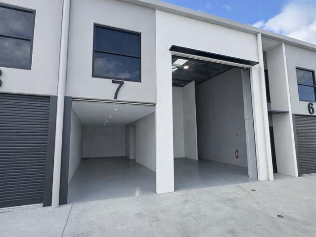 Warehouse for rent in Toombul, Queensland