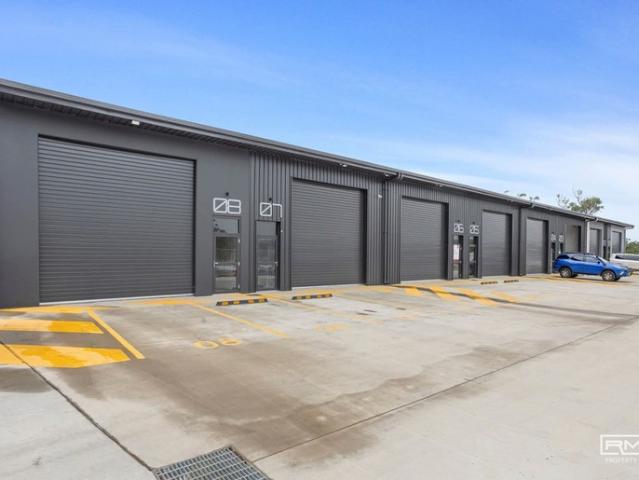 Warehouse for rent in Hidden Valley, Livingstone Shire