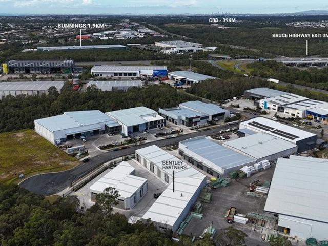 Warehouse for rent in Toombul, Queensland