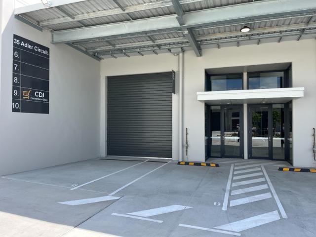 Warehouse for rent in Toombul, Queensland