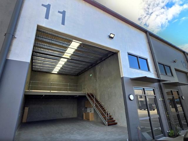 Warehouse for rent in Toombul, Queensland