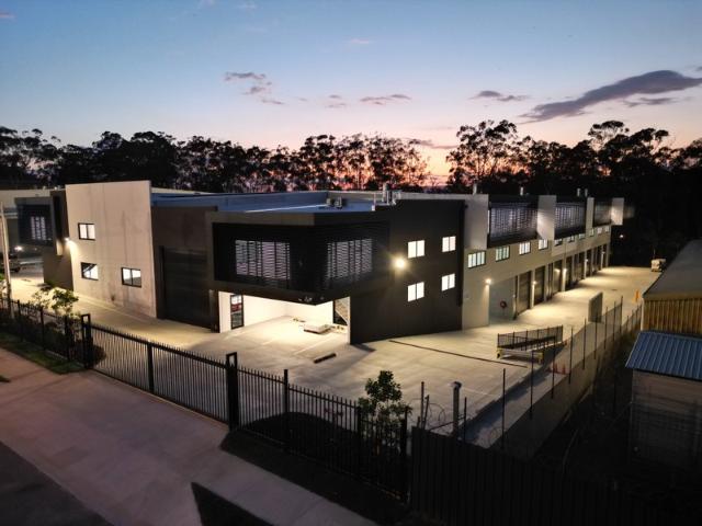 Warehouse for rent in Molendinar, Gold Coast City