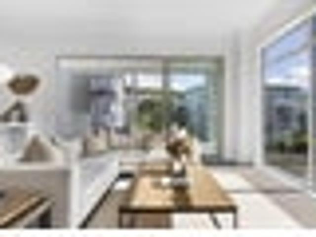 Apartment for sale in Whangaparaoa