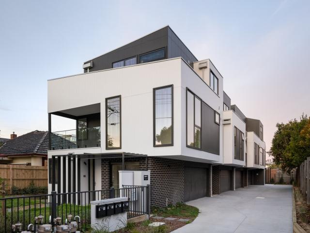 House for sale in Carnegie