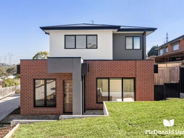 Townhouse for sale in Camerons Creek, Victoria