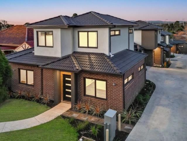 Townhouse for sale in Camerons Creek, Victoria
