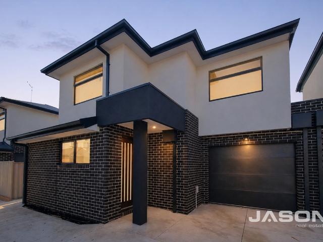 Townhouse for sale in Camerons Creek, Victoria