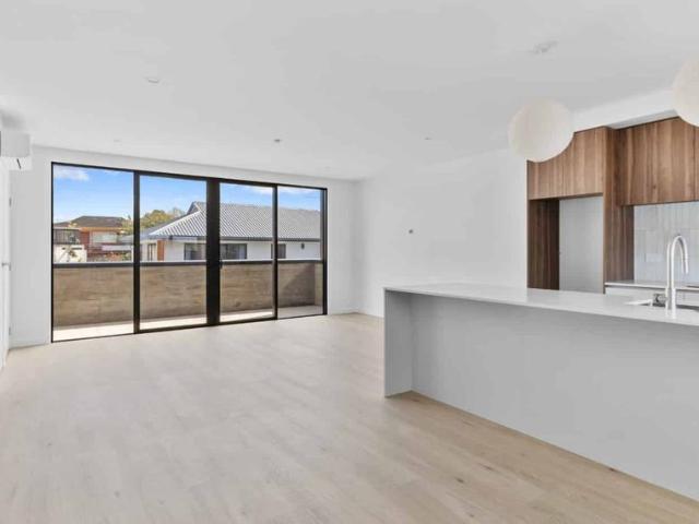 Townhouse for rent in Whangaparaoa, Oroua County