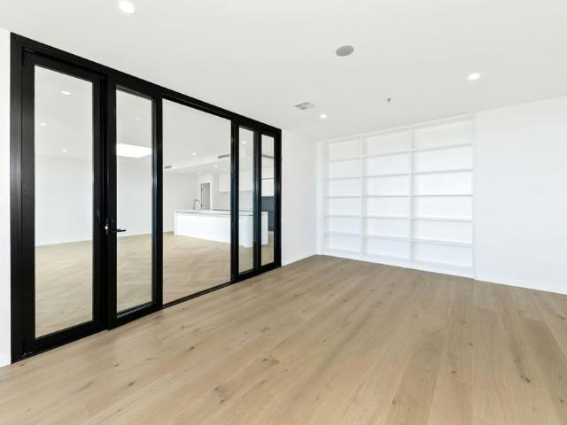 Apartment for rent in Woden, Australian Capital Territory