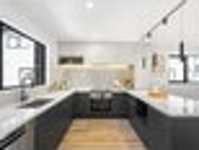 Townhouse for sale in Sunnynook