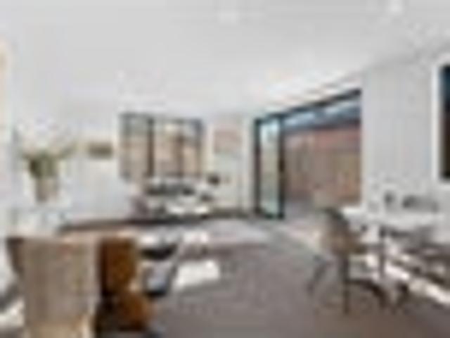 Townhouse for sale in Otakou
