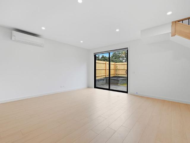 Townhouse for rent in Camerons Creek, Victoria