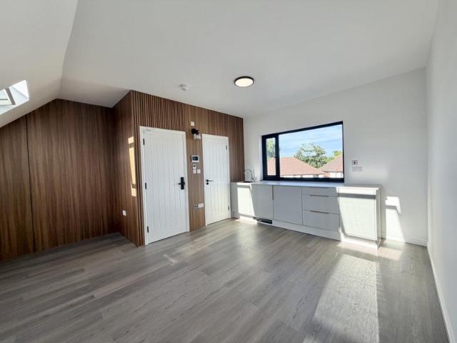 Studio for rent in London Borough of Merton, Greater London