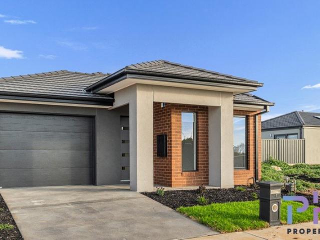 House for rent in Huntly, Victoria
