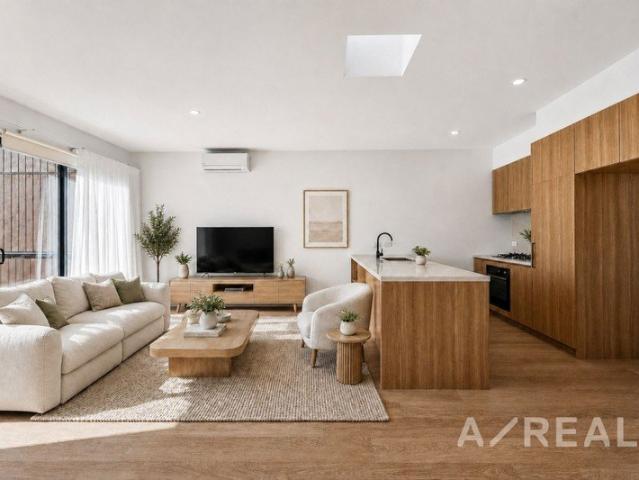 Townhouse for sale in Aurora Estate, Melbourne