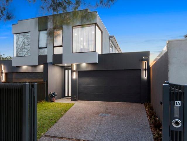 Townhouse for sale in Camerons Creek, Victoria