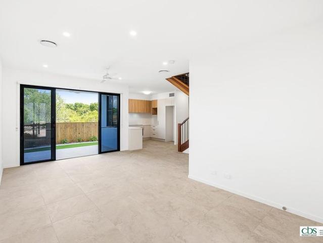 Townhouse for rent in Toombul, Queensland