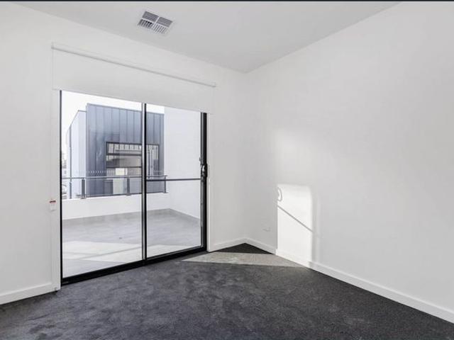 Townhouse for rent in Horseshoe Creek, South Australia