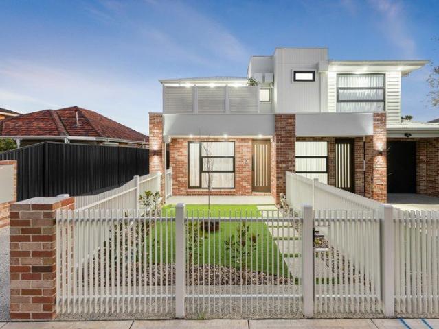 Townhouse for sale in Camerons Creek, Victoria