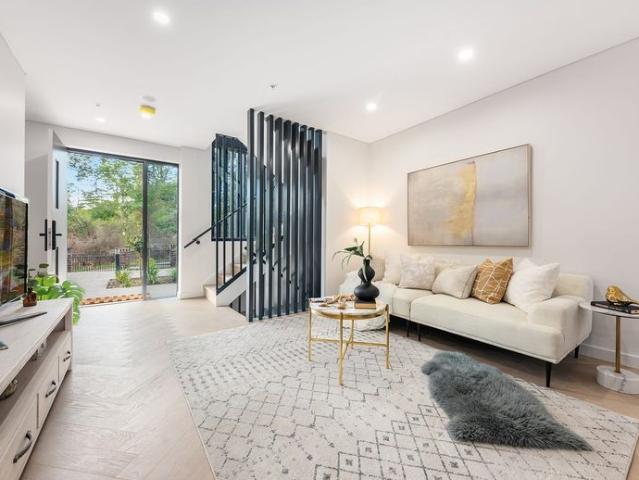 Townhouse for rent in Sydney, New South Wales