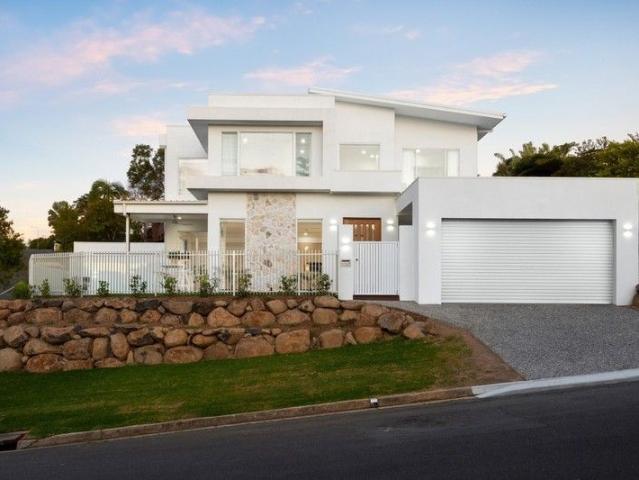 House for sale in Ashmore City, Queensland