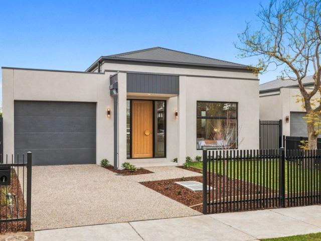 Townhouse for sale in Camerons Creek, Victoria