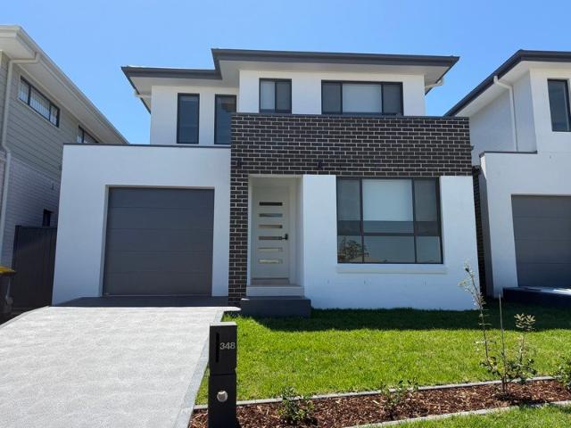House for rent in Rouse Hill, Sydney