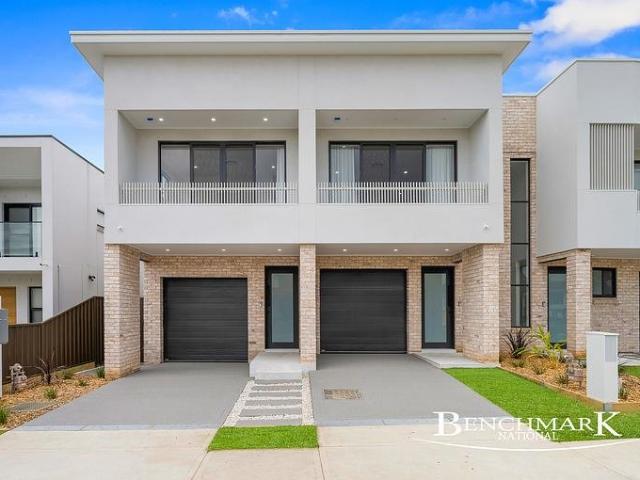 Townhouse for rent in Moorebank, Sydney