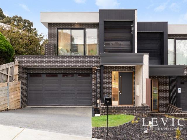 Townhouse for sale in Camerons Creek, Victoria