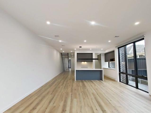 Townhouse for rent in Camerons Creek, Victoria