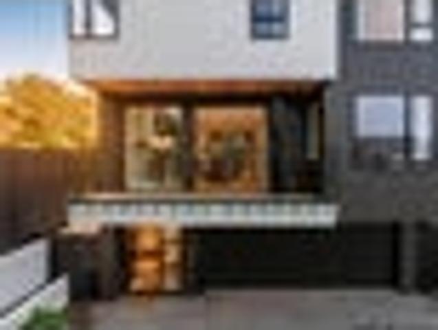 Townhouse for sale in Hillersden, Oroua County