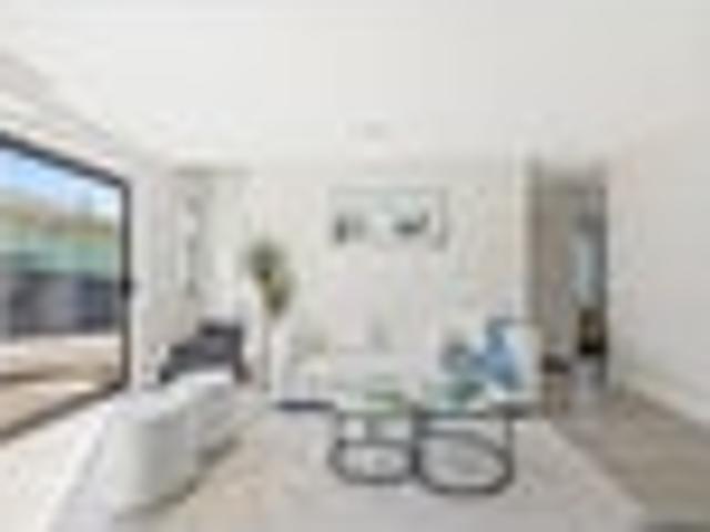 House for sale in Lynfield