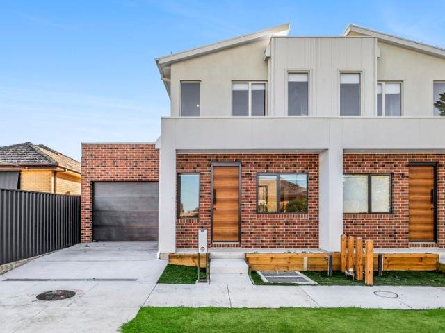 Townhouse for sale in Geelong, Victoria