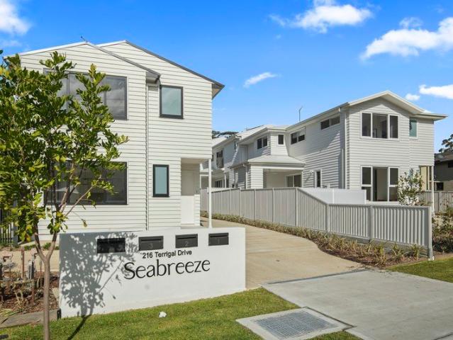 Townhouse for rent in Terrigal, New South Wales