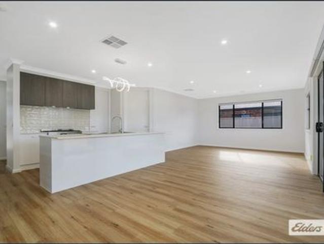 House for rent in West Wodonga, Victoria
